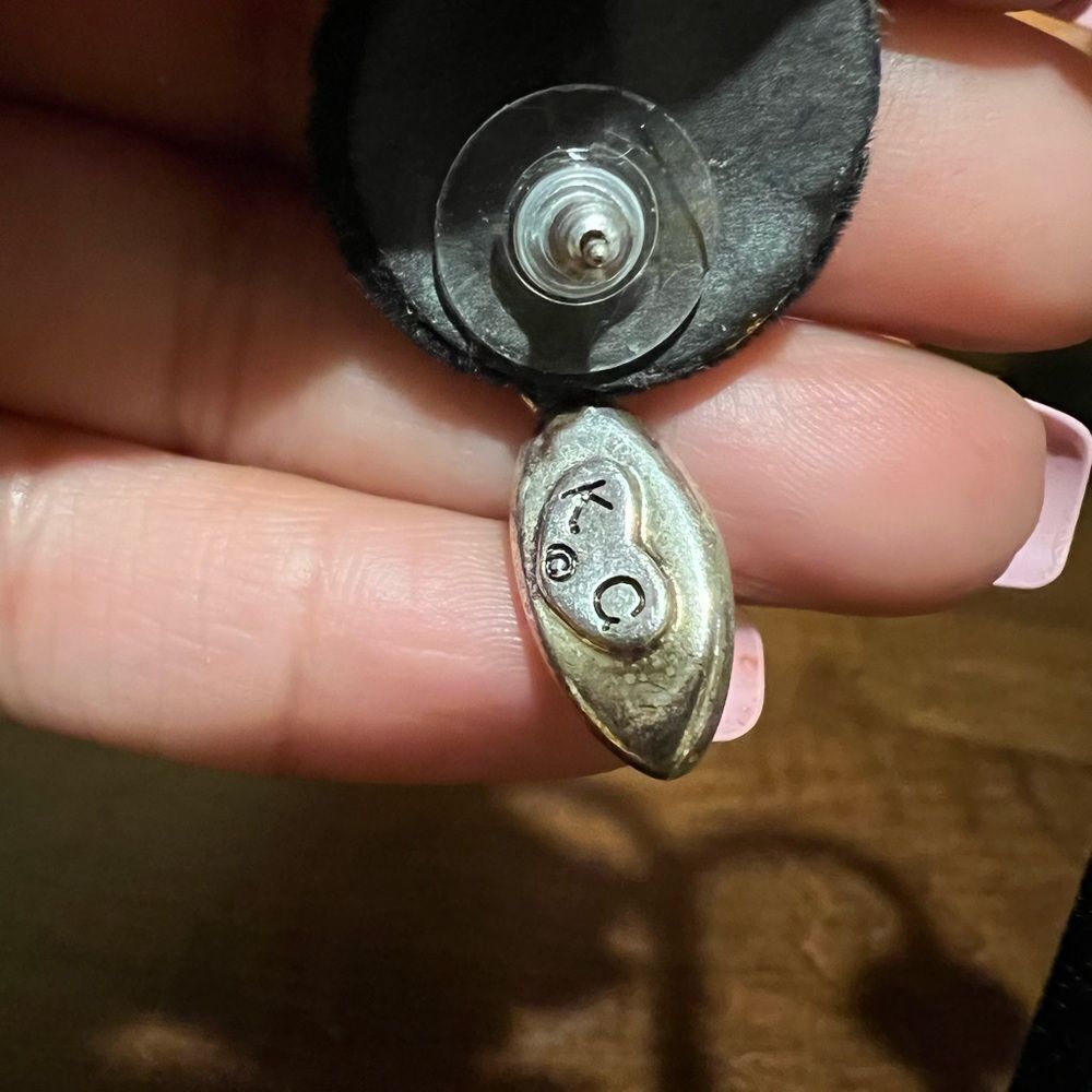 KENNETH COLE EARRINGS - Picture 3 of 4